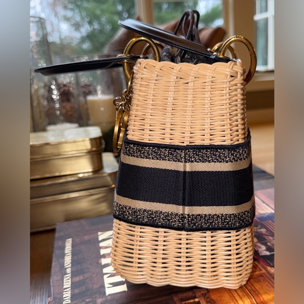 Christian Dior Lady Dior Bag Wicker & Navy Blue Oblique Canvas Medium $6300 - Picture 4 of 13